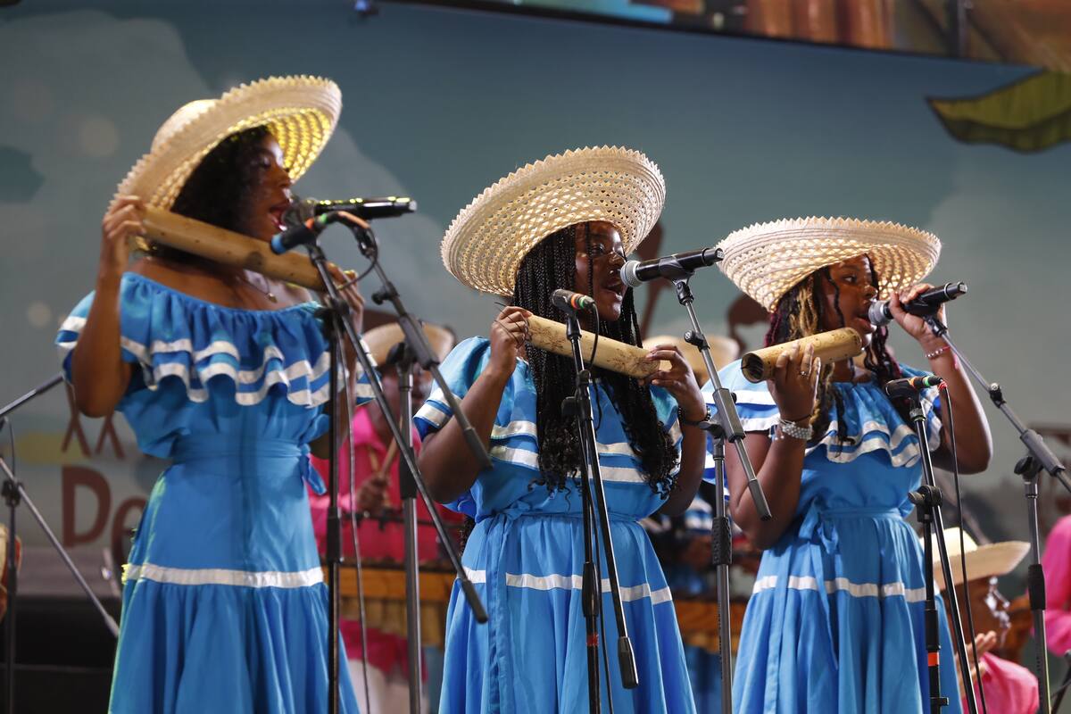 Músicos se presenta durante el inicio del Festival Petronio Álvarez, en Cali (Colombia). La fiesta de lo afro y de la música del Pacífico. //Foto: EFE