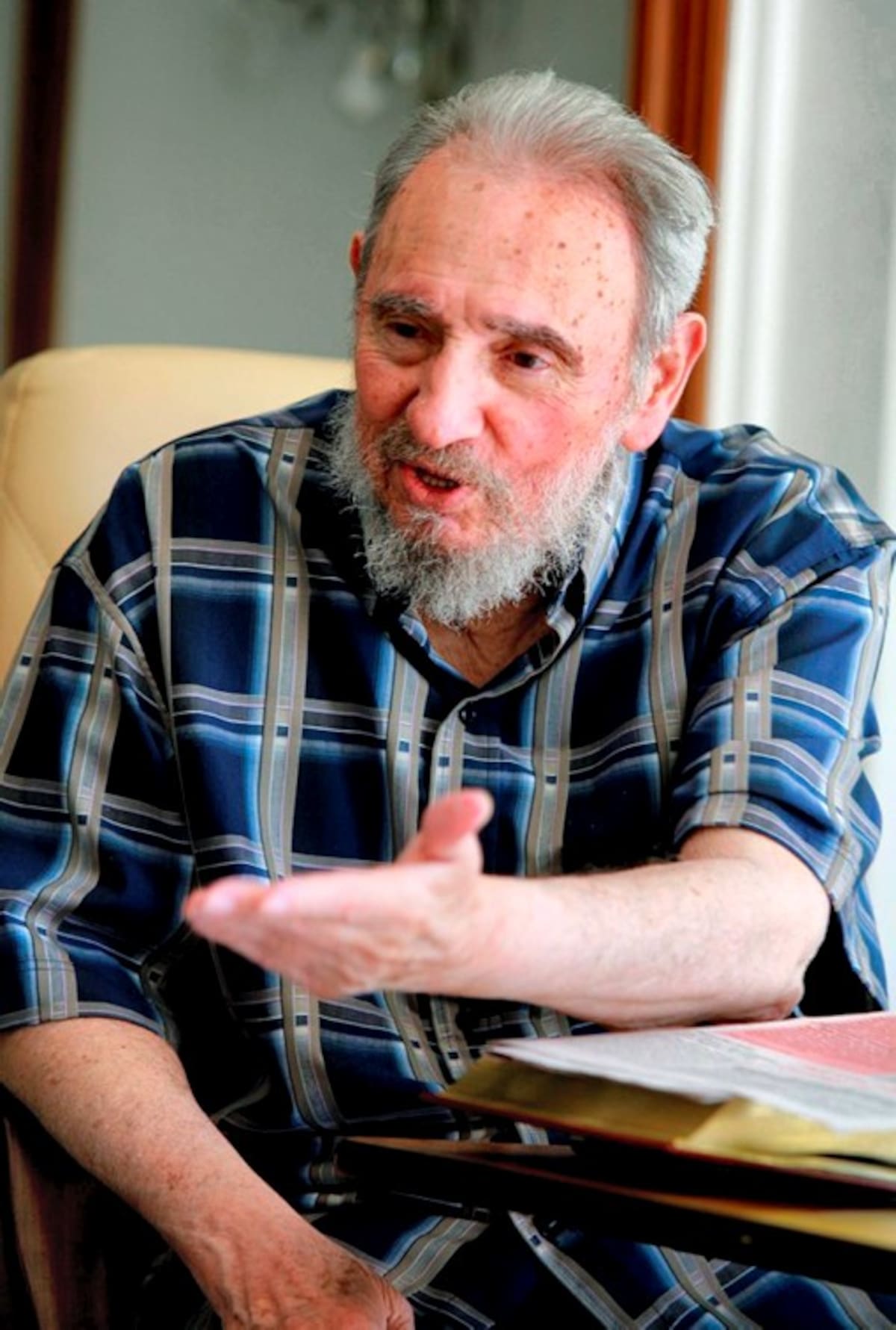 Fidel Castro habla de la invasión de Bahía de Cochinos,al conmemorarse 50 aniversario de ese hecho histótico. ARCHIVO
