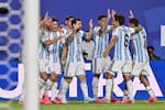 Lionel Messi va por un nuevo récord en el Mundial; Argentina, por el triunfo: hora y dónde ver