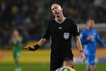 Conozca a Anthony Taylor, el inglés que pitará Colombia ante Uzbekistán