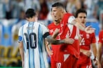 Futbolista es apartado de su selección por falsificar certificado de vacunación contra la covid-19