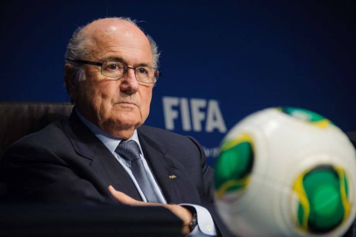 Blatter defiende que Mundial de Catar 2022 sea en el verano. AFP