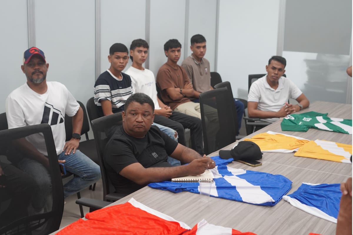 Aspecto de la reunión donde se trató todo lo referentes a la gran final del torneo Golea de Fútbol, organizado por Indeportes Atlántico.//Cortesía Indeportes Atlántico.