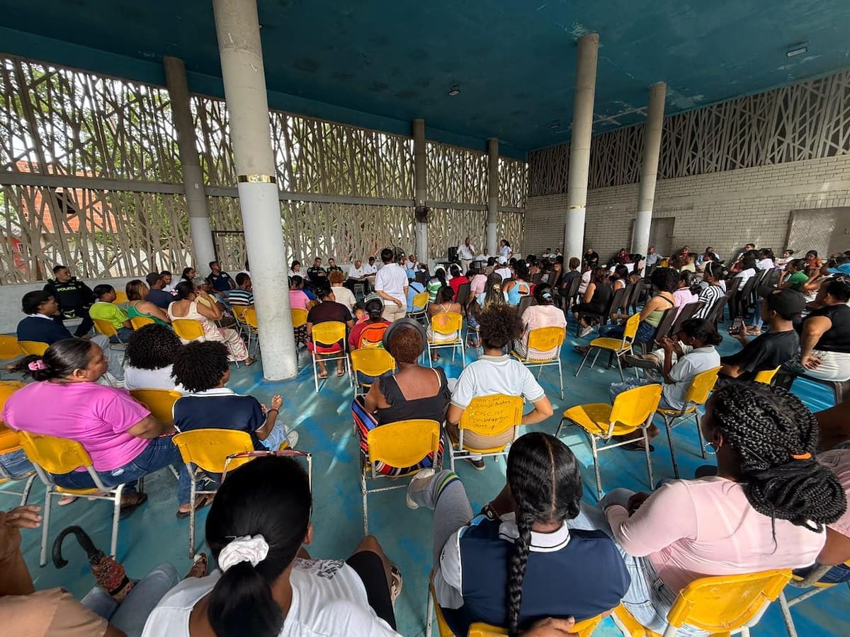 Desde la Secretaría del Interior de Cartagena han resaltado que han adelantado acciones de acompañamiento en el entorno de la Institución Educativa Clemente Manuel Zabala. // Foto: Cortesía - Alcaldía de Cartagena.