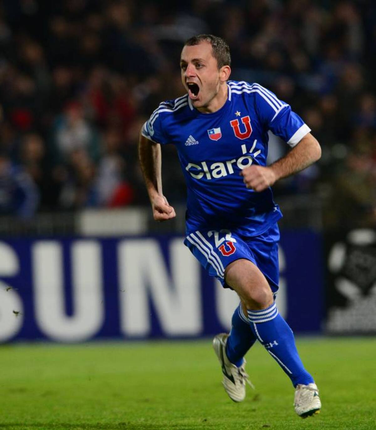 Universidad de Chile ganó desde los doce pasos el boleto a las semifinales, al vencer 5-3 a Libertad de Paraguay, luego del 1-1 en los 90 minutos. AFP MARTIN BERNETTI