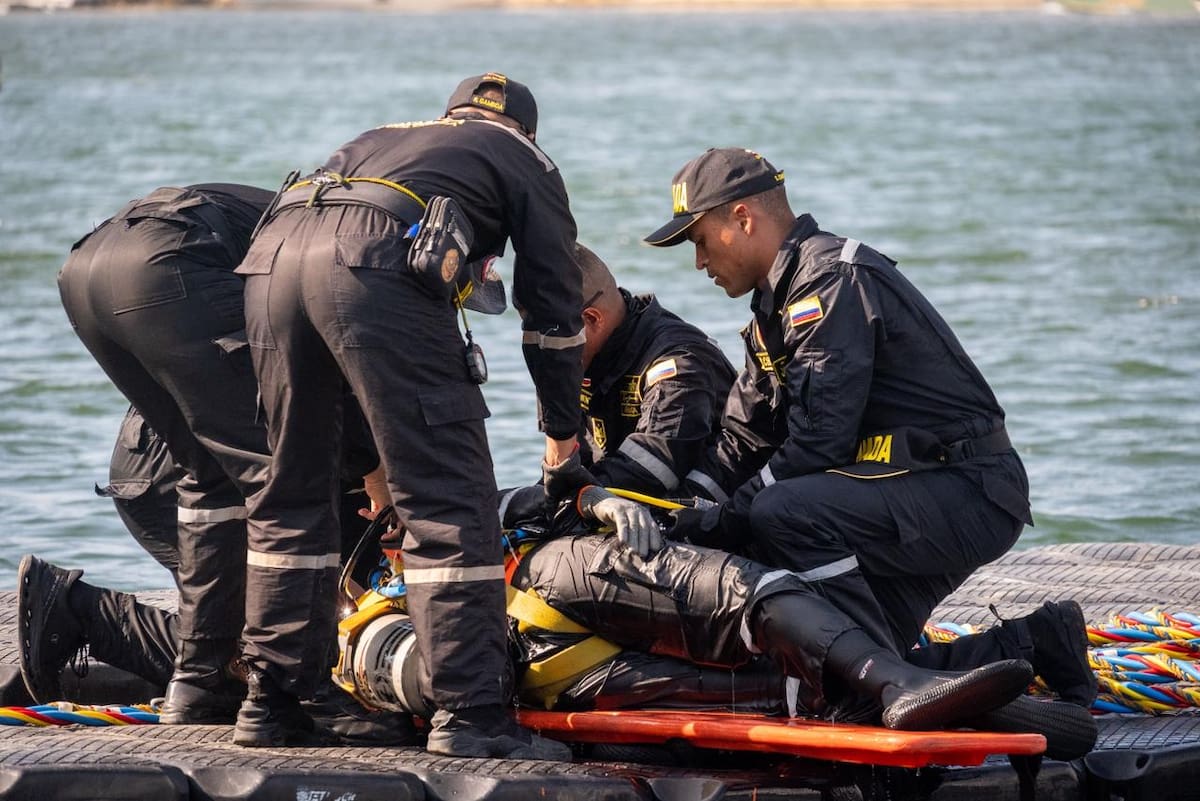 Ejercicio de búsqueda y salvamento en Cartagena. // Dimar
