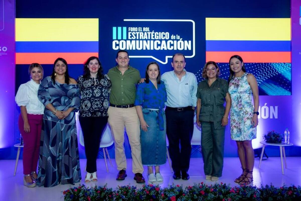 Diana Mutis, Liliana Puello, Jerusalem Hernández, Carlos Jaramillo, Rosa Agudelo, Guillermo Del Castillo, Jackeline Pájaro López y María Claudia Peñas.