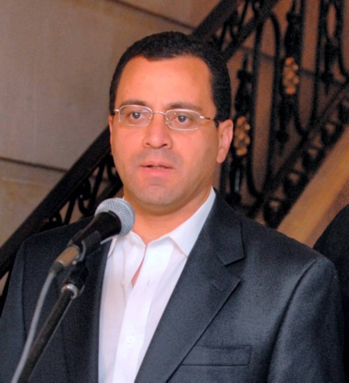 Cesar Mauricio Velásquez, secretario de prensa saliente.