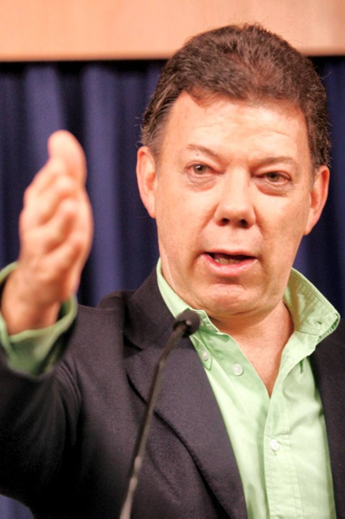 FOTO # 48 (VERTICAL) FO7048
Bogotá, 10mayo 2009 (Archivo Colprensa)- El actual ministro de Defensa, Juan Manuel Santos, sería el candidato único a la Presidencia por parte del partido de la U, siempre y cuando no prospere el referendo de reelección.
