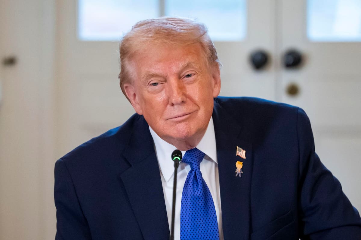 Trump impone arancel del 25% a países que hagan negocios con Irán