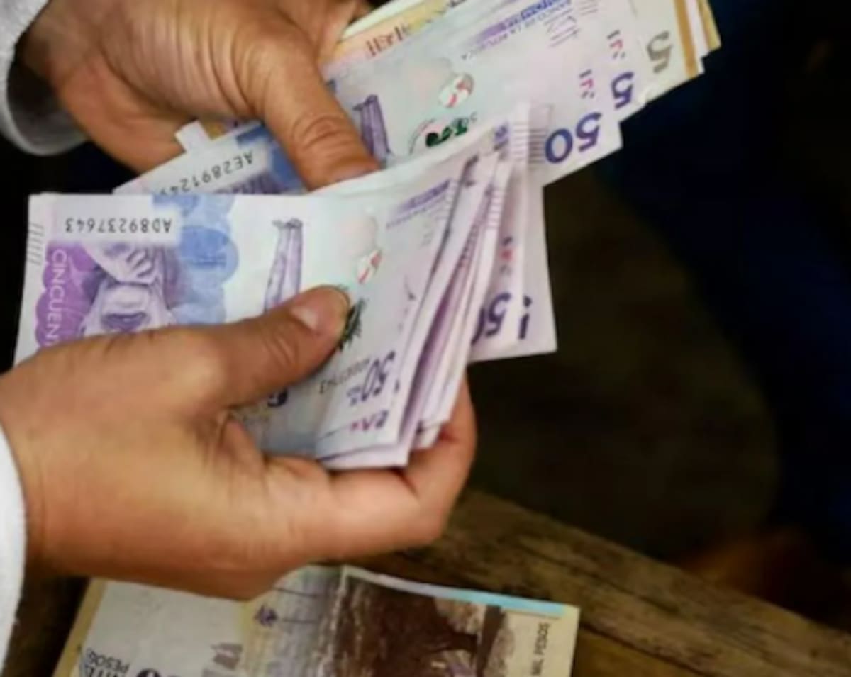 Foto de referencia de extorsión. // Foto: Pulzo