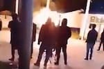 Video: comunidad quemó vivos a hombre y mujer porque sospechaban que eran brujos