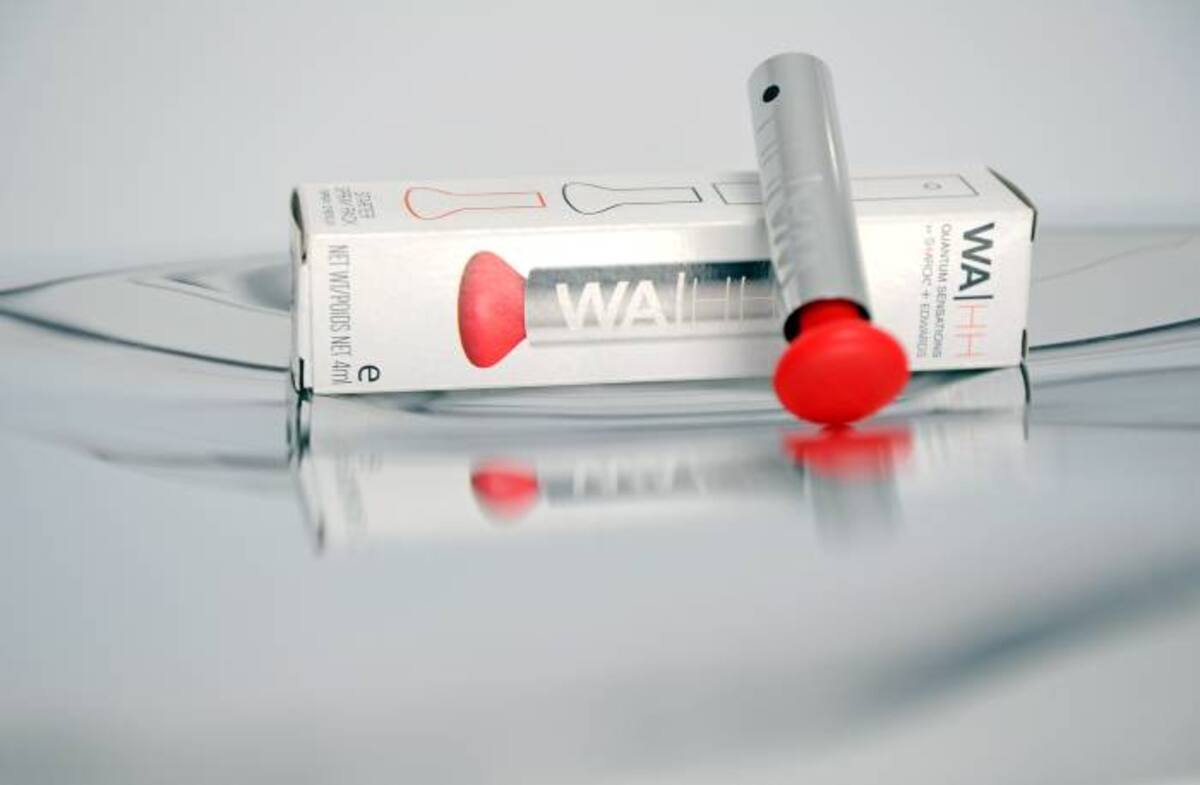El pequeño spray bautizado “Wahh Quantum Sensations”. AFP FRANCK FIFE