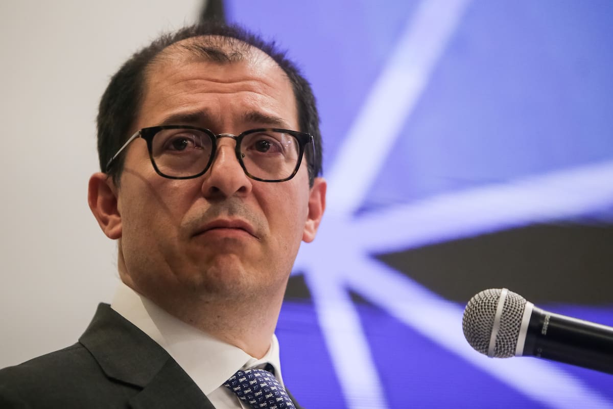 Exfiscal Barbosa propone un candidato presidencial de unidad del centro