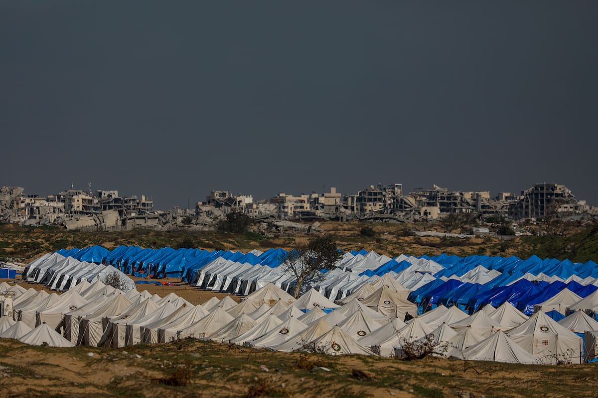 Ya son 29 los palestinos muertos hoy en Gaza por ataques israelíes pese al alto el fuego. // Foto: EFE - MOHAMMED SABER.