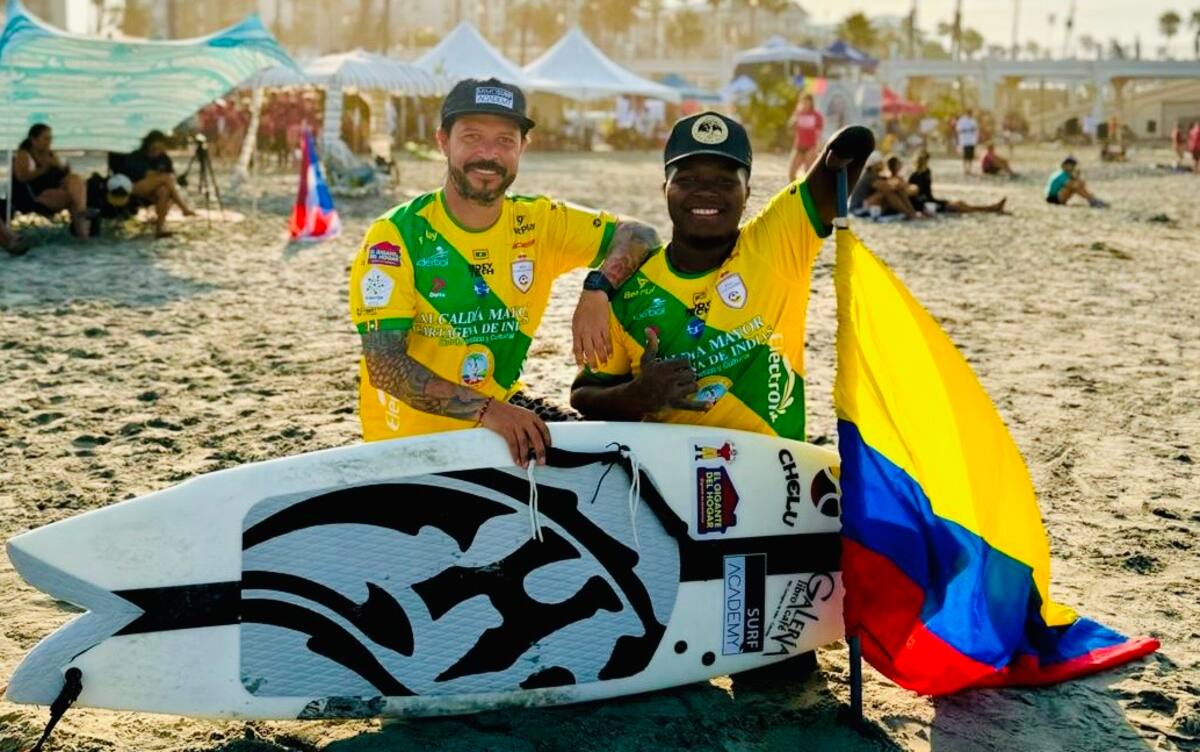 Freddy Marimón, junto a Jesús Capote (izquierda), tras haber ganado el Campeonato de Surd Adaptado en California, Estados Unidos. //Cortesía