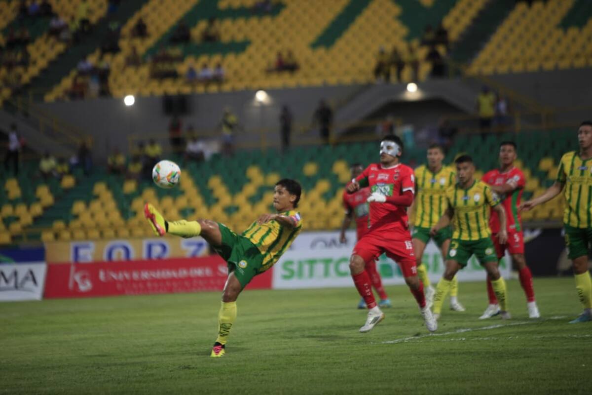 Fredy Montero ha sido el jugador más peligroso de Real Cartagena en el partido ante Patriotas. //Foto: Óscar Díaz Acosta - El Universal