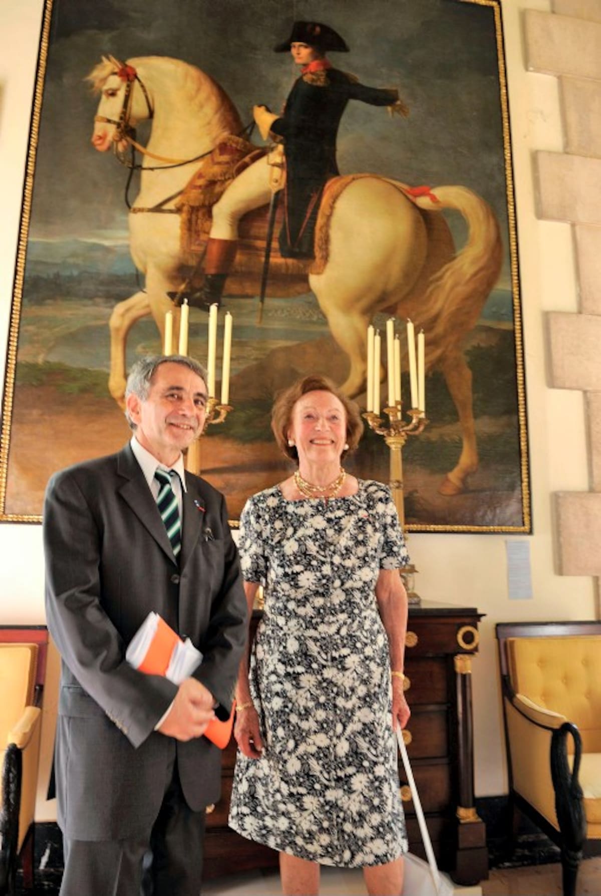 Princesa Alix de Foresta y el embajador de Francia en Cuba Jean Mendelson visitan el Museo de Napoleón en La Habana. AFP ADALBERTO ROQUE