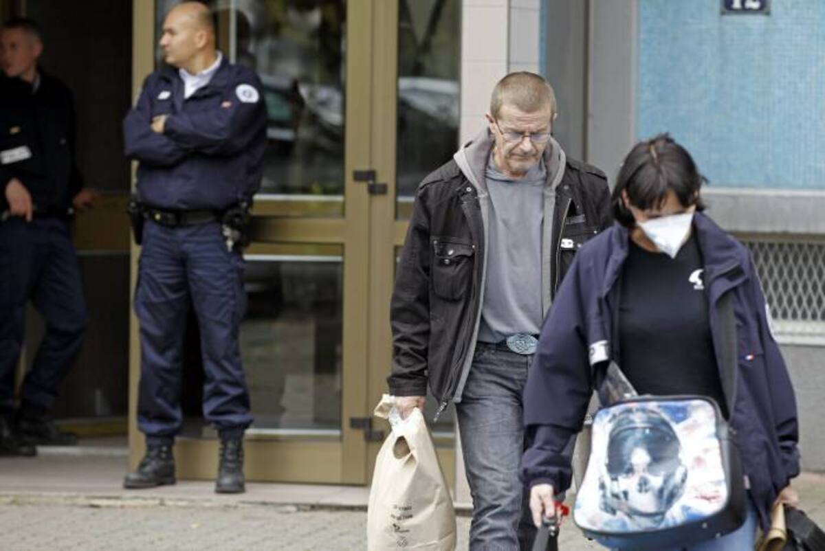 Policía arremete en contra del terrorismo.