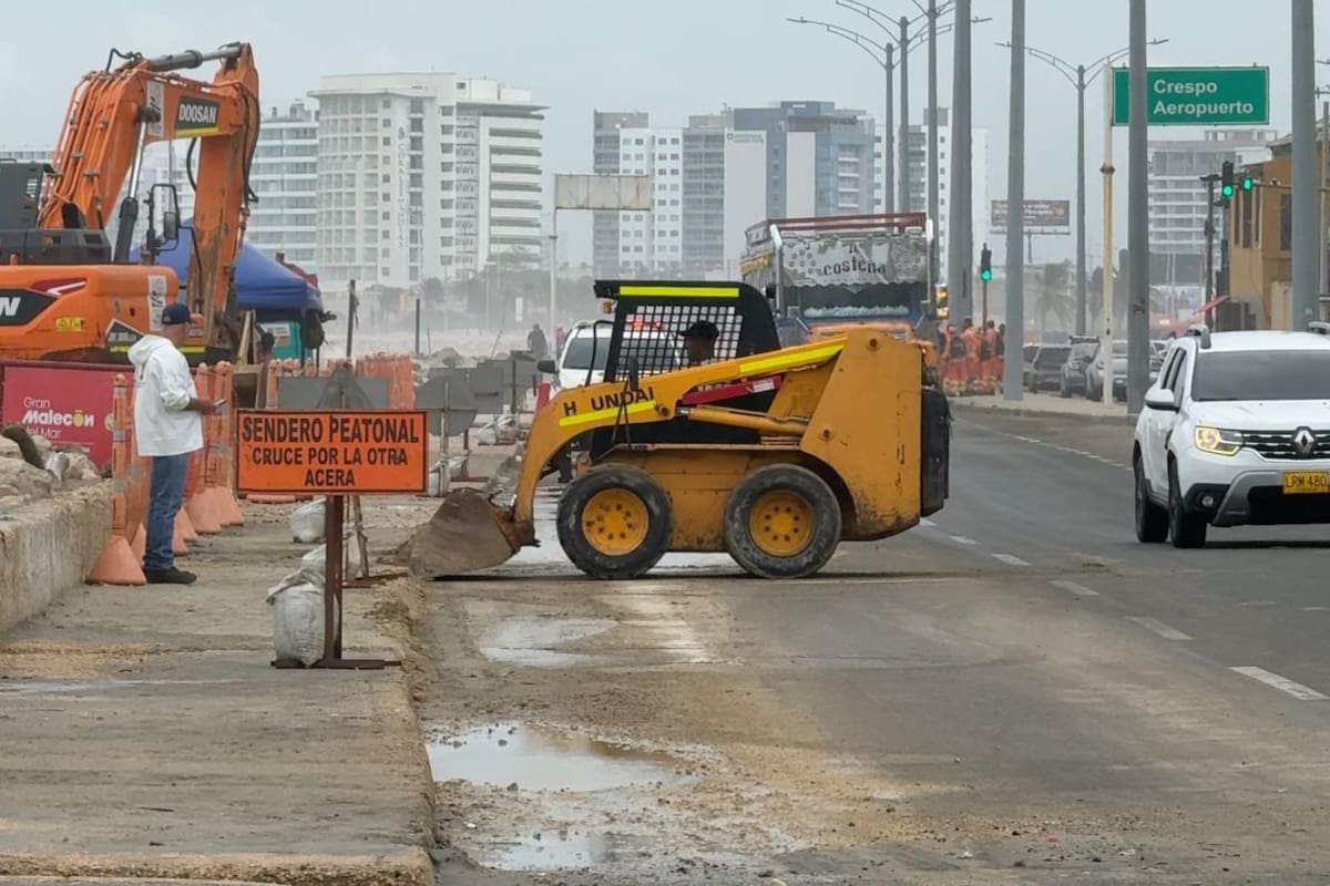 Frente frio en Cartagena: Retiran escombros en la Avenida Santander