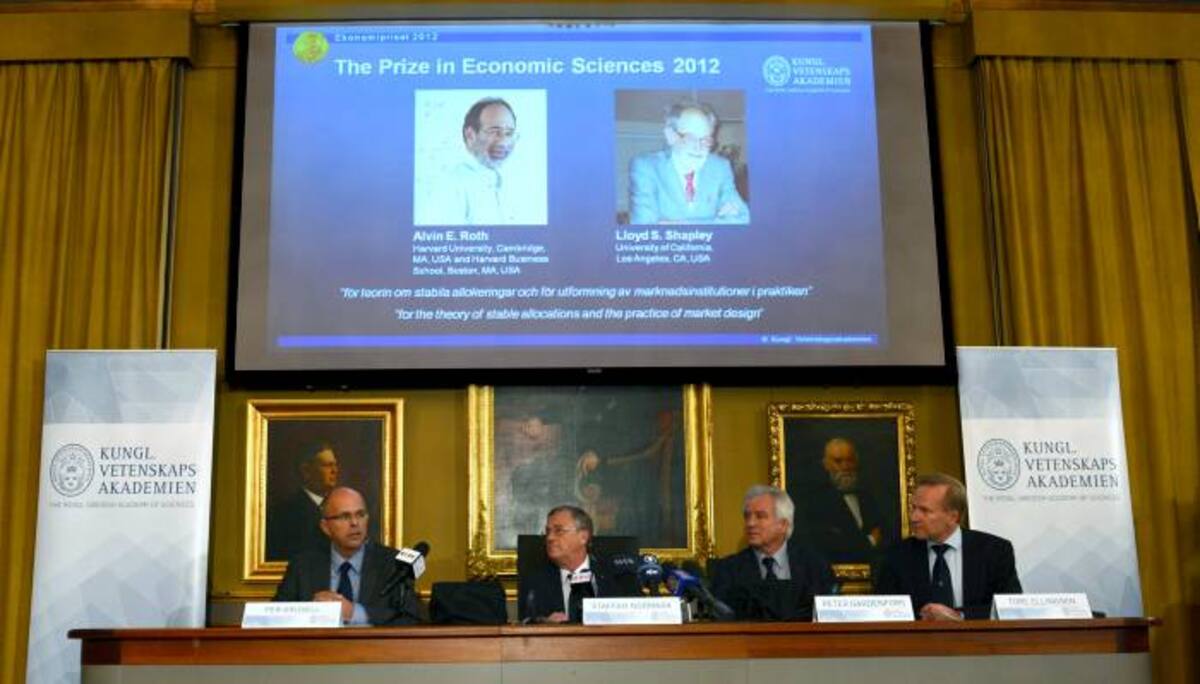 Alvin Roth y Lloyd Shapley ganaron el lunes el premio Nobel de Economía AP