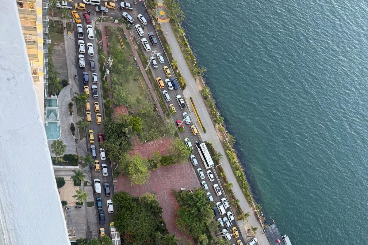El motivo del fuerte trancón en Bocagrande en la tarde de este viernes