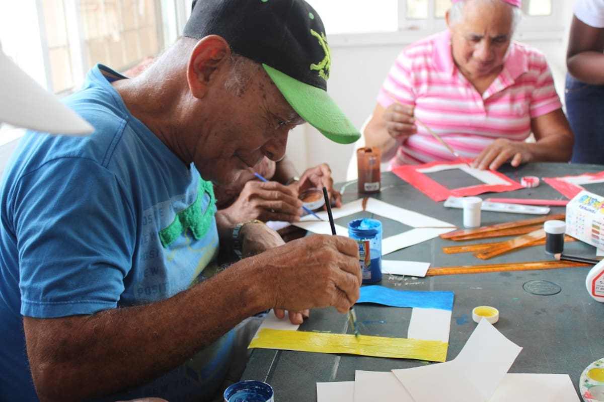 Actividades con adultos mayores de la Fundación Serena del Mar. // Cortesía