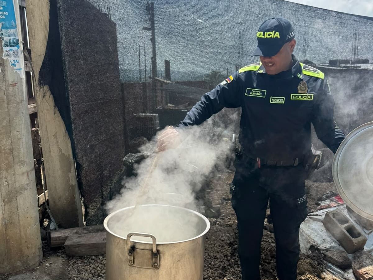 Con ‘Lunes de Corazón’, la fundación entrega 500 almuerzos gratuitos cada lunes a personas en condiciones de vulnerabilidad. // Foto: cortesía - Fundación Sin Límites de la Costa