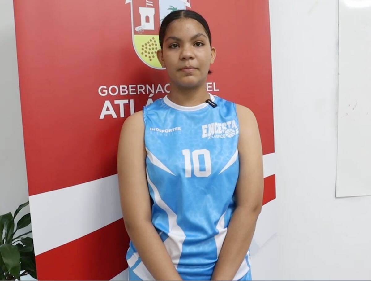Gabriela Gómez, es integrante del equipo femenino de baloncesto del municipio de Puerto Colombia,//Cortesía.