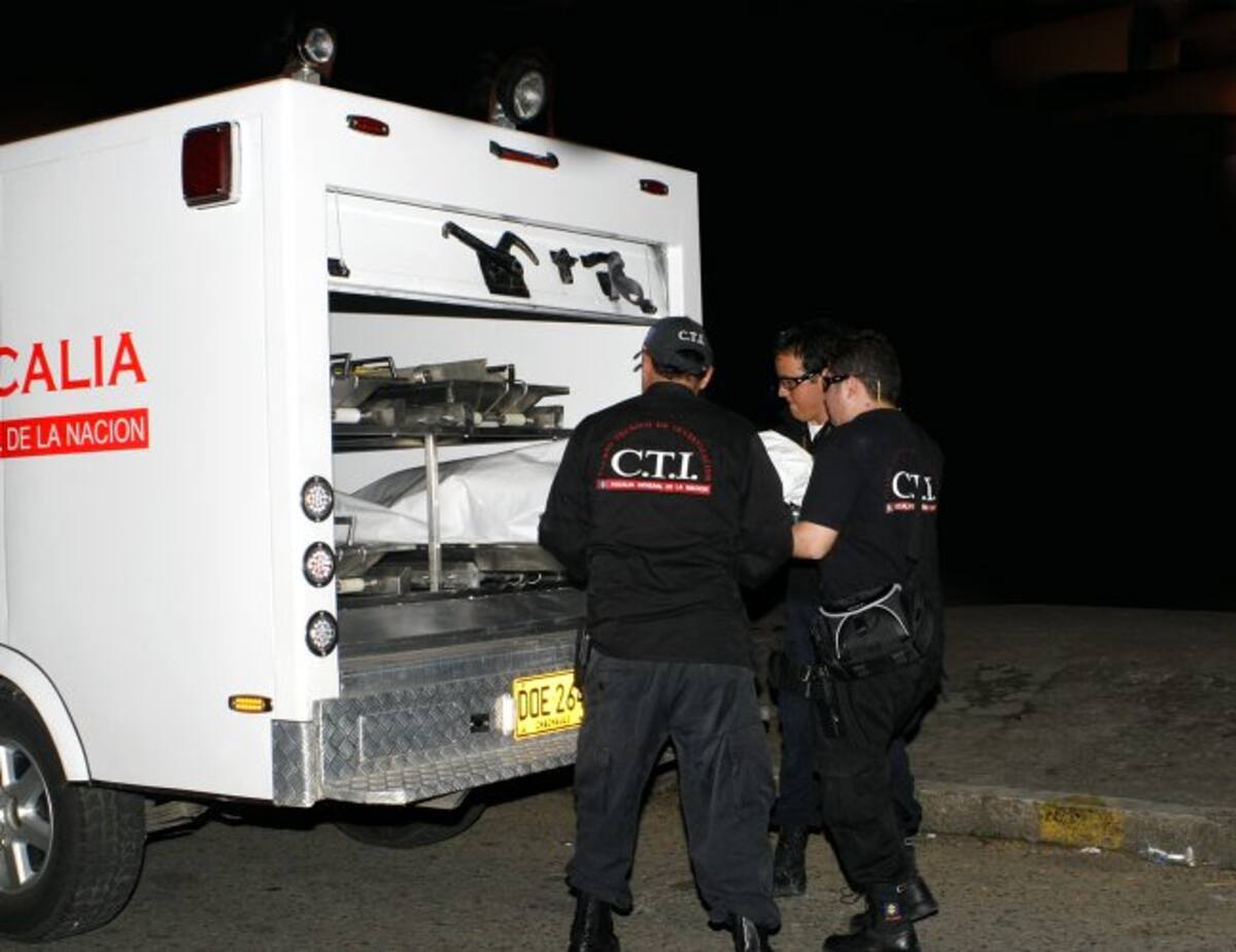 El cuerpo del hombre fue llevado a la morgue de Medicina Legal. //Foto: archivo