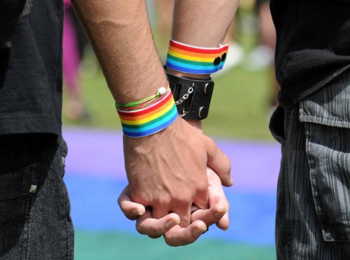 La comunidad Lgbti asegura que ninguna pareja del mismo sexo que aspire a contraer matrimonio el 21 de junio firmará un documento diferente al del matrimonio. AFP EVARISTO SA