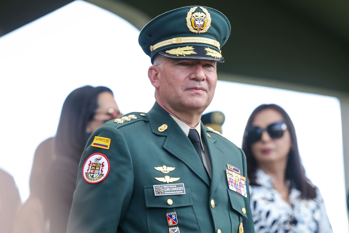 Gobierno confirma salida del general Huertas, investigado por caso Calarcá