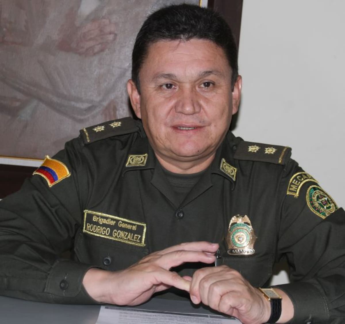 General Rodrigo González Herrera, comandante de la Policía Metropolitana de Cartagena. Maruja Parra