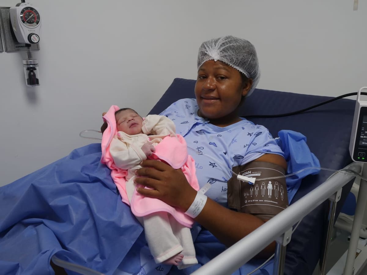 Génesis Johana, primer parto en Hospital de Nelson Mandela. // Foto: cortesía - Alcaldía de Cartagena