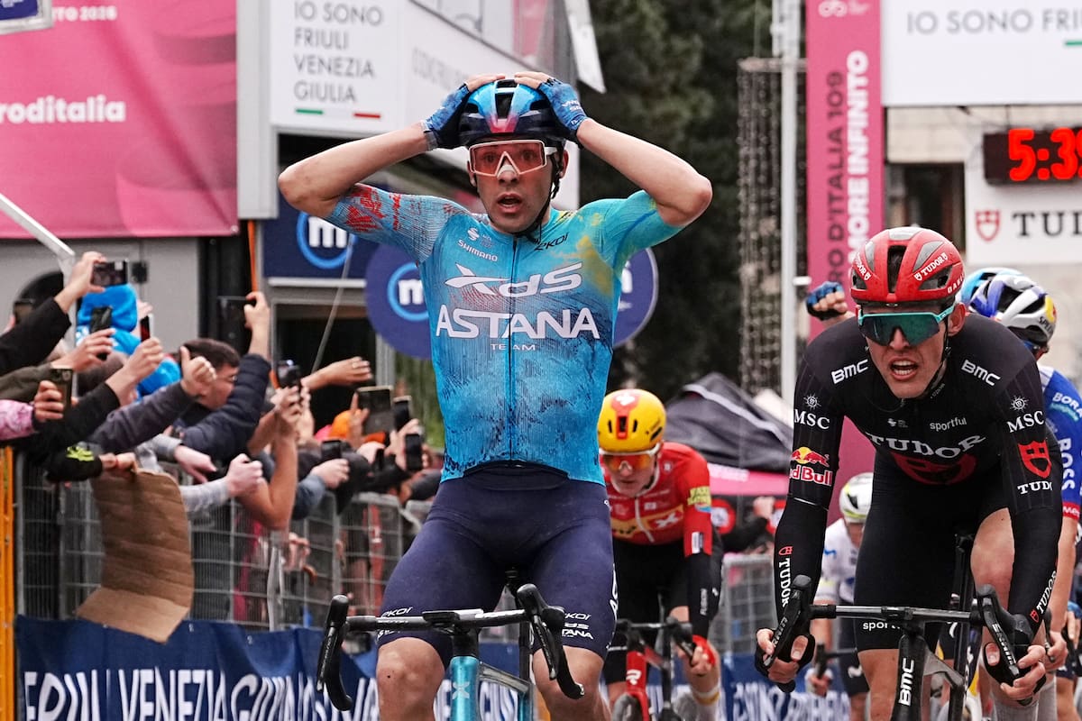 El uruguayo Guillermo Thomas Silva Coussan gana la segunda etapa del Giro de Italia, entre Burgas y Veliko Tarnovo, Bulgaria. //Foto, AP: Gian Mattia d'Alberto/LaPresse