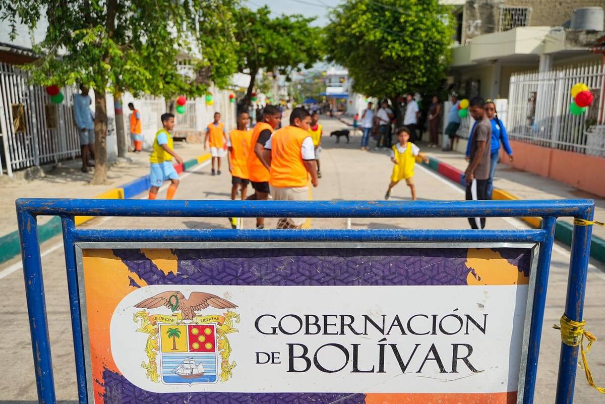 Gobernación de Bolívar entrega calles en San Francisco y Siete de Agosto. // Foto: cortesía - Gobernación de Bolívar.