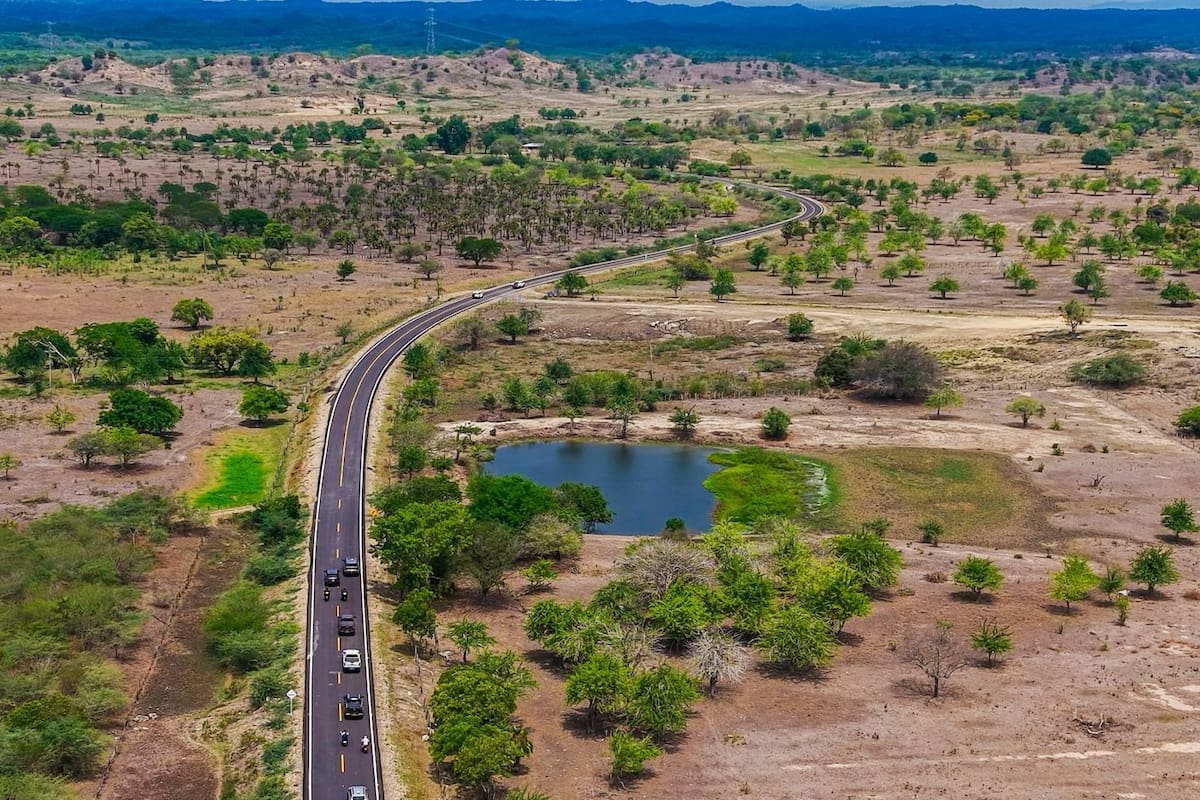 Gobernación de Bolívar entrega el primer tramo de la vía Córdoba-Magangué