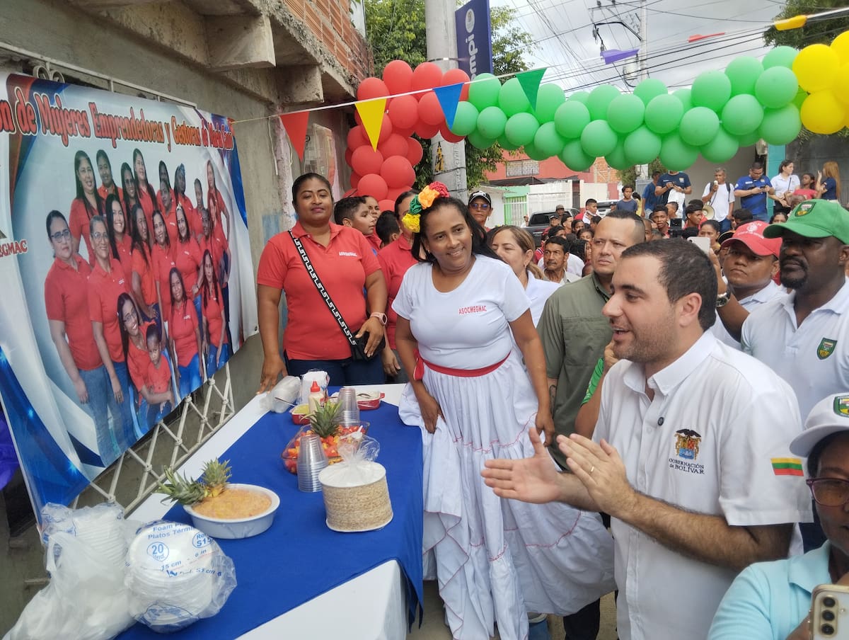 Gobernación entrega tres nuevas calles en Cartagena. // Foto: Cortesía.