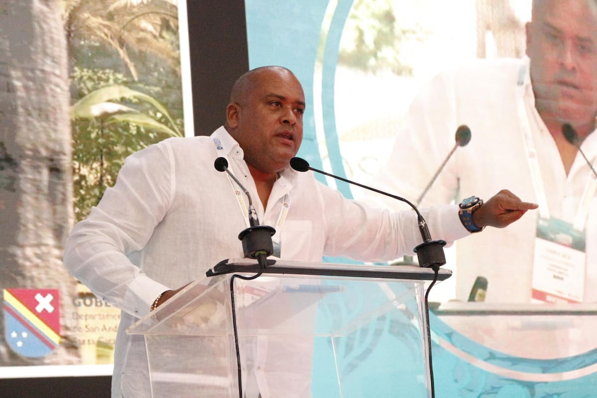El gobernador de San Andrés, Everth Julio Hawkins, capturado por presunta extorsión y alianzas con grupos delincuenciales. // Foto de archivo