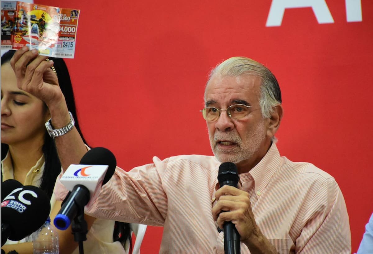 El gobernador del Atlántico, Eduardo Verano, dio a con conocer la Lotería del Atlántico regresa con el Sorteo Extraordinario de Colombia.//Cortesía.