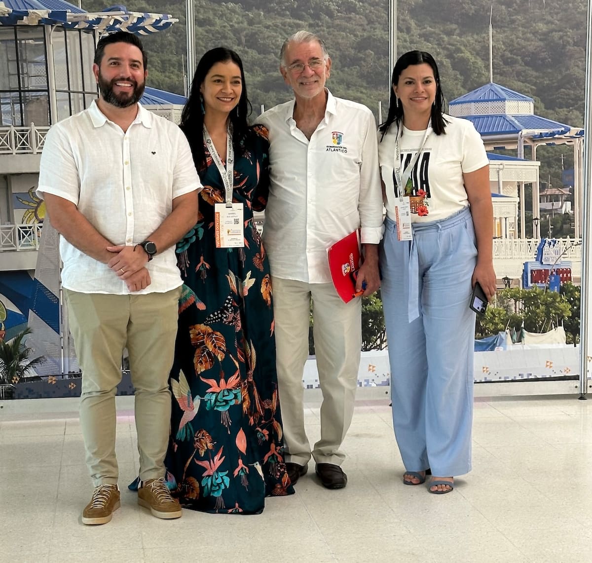El gobernador del Atlántico, Eduardo Verano, junto a miembros de su gabinete departamental durante el 30 Congreso y Expocotelco Barranquilla 2024.//El Universal.