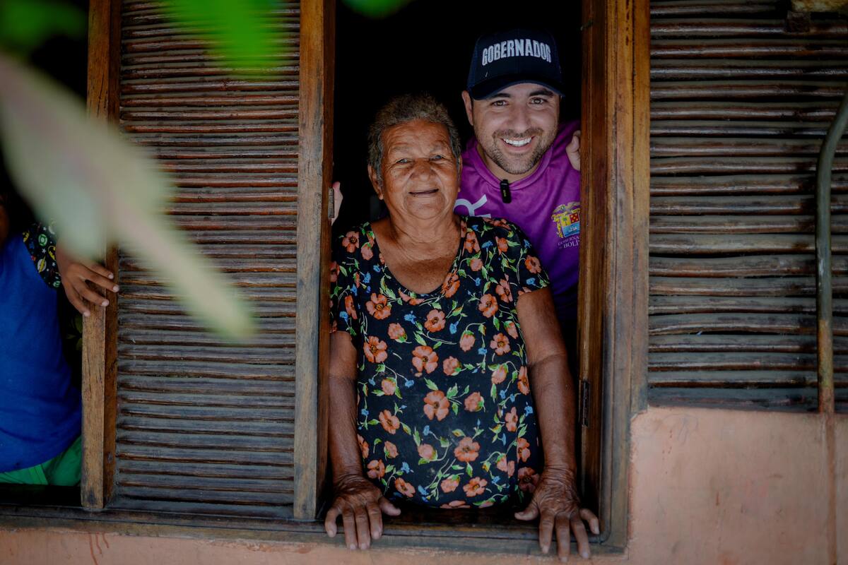 La población de Isla Fuerte, resiliente y trabajadora, recibió a un gobernador por primera vez en su historia.