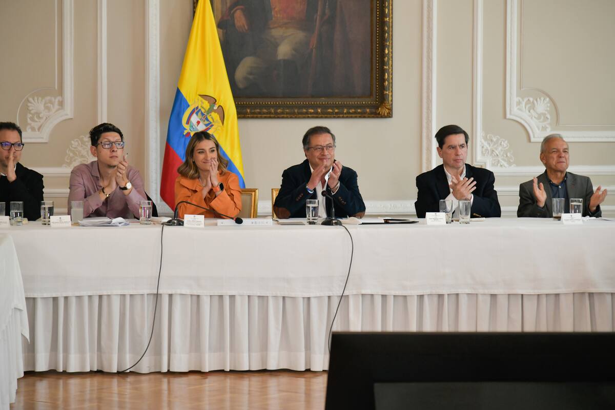 Gobernador Yamil Arana en reunión de Fededepartamentos. // Cortesía
