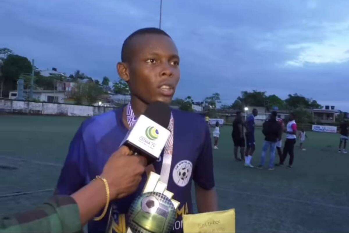Viral: joven futbolista ganó premio y se lo entregará a su mamá