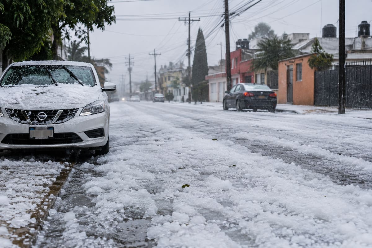 “Navidad adelantada” en México: así quedaron las calles tras granizada