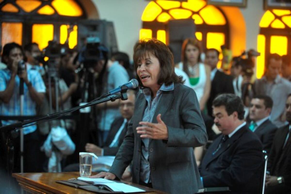 Sandra Torres pide a Corte Suprema que la deje participar en las elecciones presidenciales de septiembre como candidata. AFP