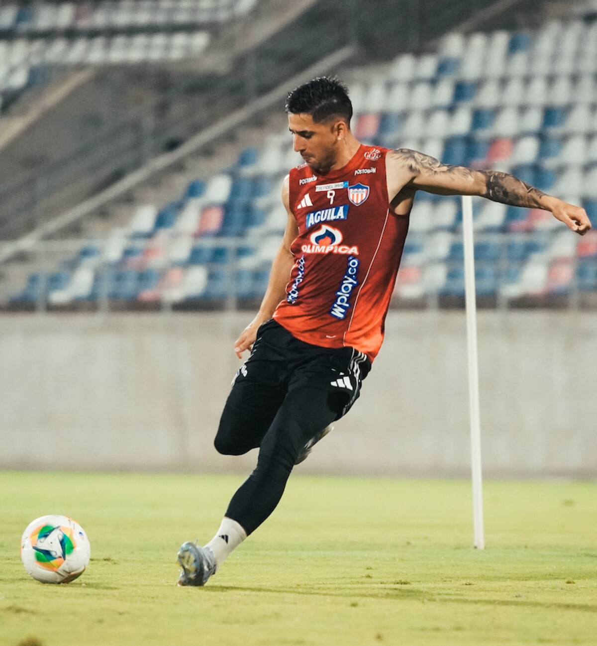 El paraguayo Guillermo Paiva, está en la lista de los 22 jugadores de Junior que el técnico César Farías convocó para el juego del esta sábado ante Deportes Tolima en el estadio Roberto Meléndez.//Cortesía.