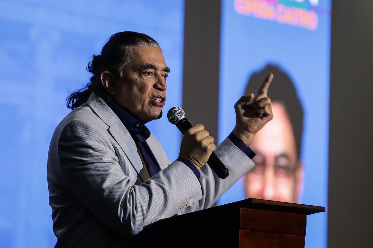 Gustavo Bolívar confiesa que campaña de Cepeda “perdió el arranque”