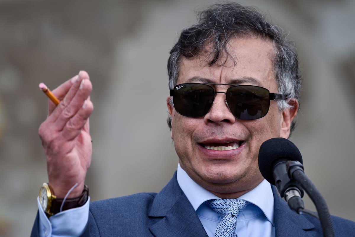 Gustavo Petro celebra su posible salida de la lista Clinton y enciende la controversia
