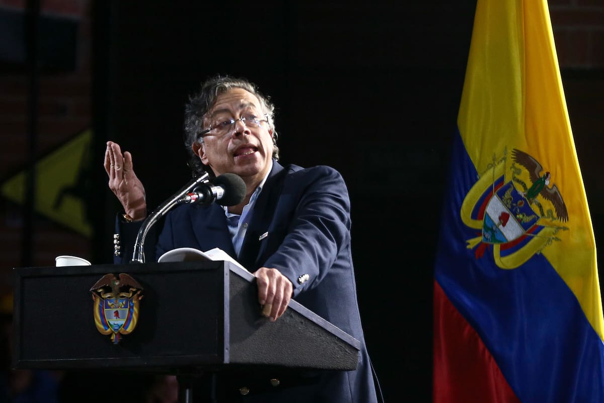 Petro asegura que la universidad pública gratuita está en riesgo tras propuesta del Gobierno electo